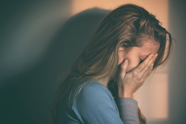 Depression Symptoms That Affect Mood, Sleep, and Energy