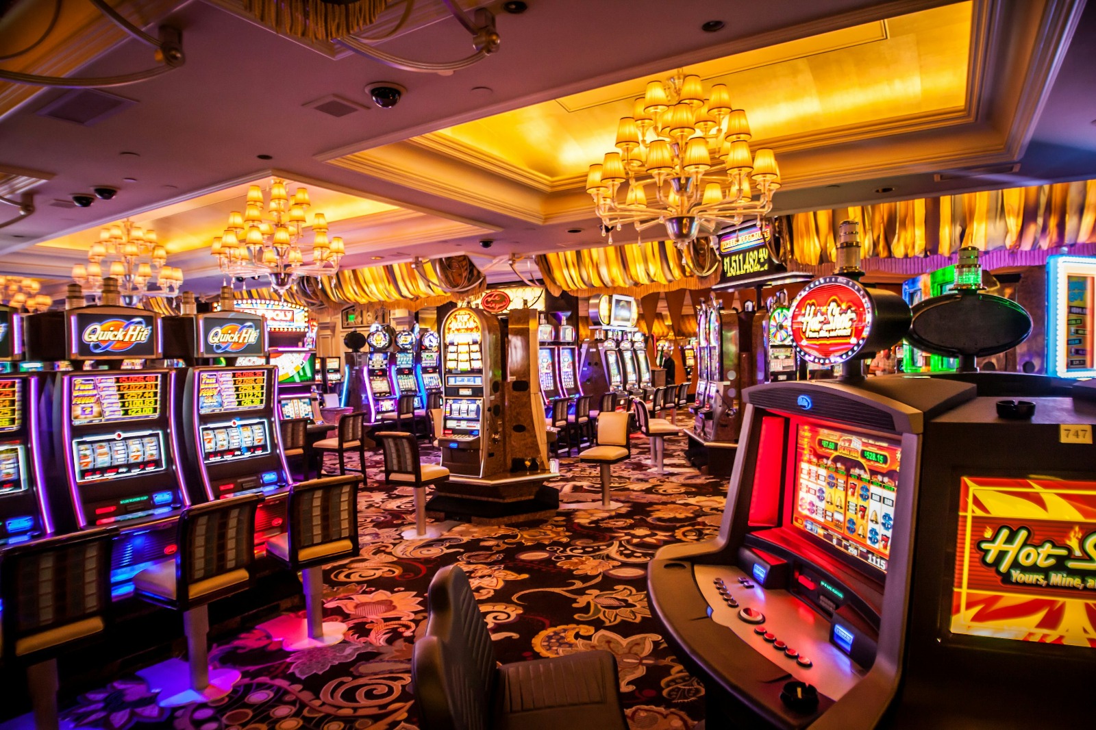Top Insights into Online Casinos for California: Legalities and Opportunities